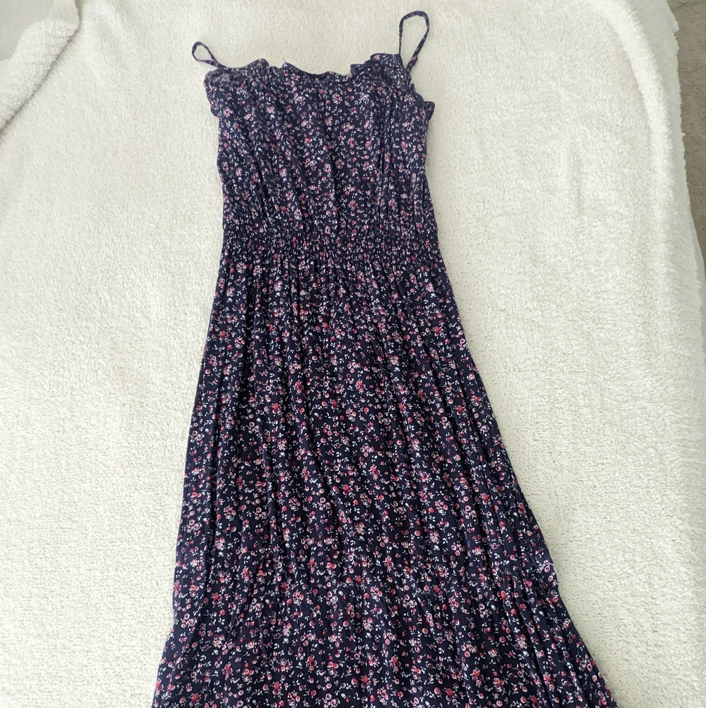 Floral spaghetti strap maxi dress
